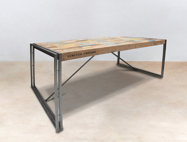 table à manger rectangulaire 250cm en bois recyclé -détails